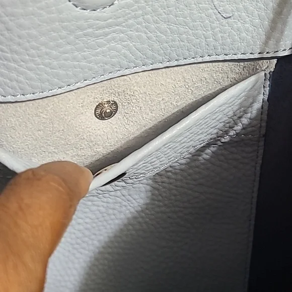 Etienne Aigner Baby Blue Leather Tote/Shoulder Bag - Picture 7 of 13